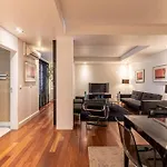 Apartment Chiado Deluxe Modern Feel 3 Bedroom