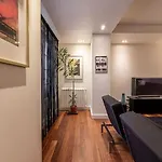 Chiado Deluxe Modern Feel 3 Bedroom Apartment *