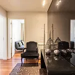 Apartment Chiado Deluxe Modern Feel 3 Bedroom