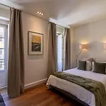 Apartment Chiado Deluxe Modern Feel 3 Bedroom