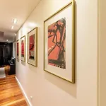 Chiado Deluxe Modern Feel 3 Bedroom * Lisbon