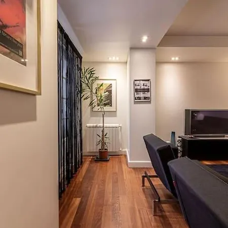 Chiado Deluxe Modern Feel 3 Bedroom Апартаменти *