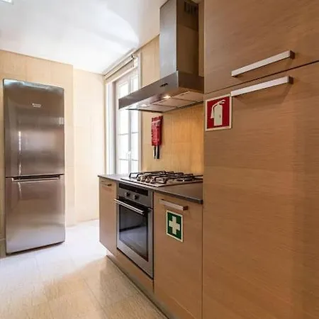 Chiado Deluxe Modern Feel 3 Bedroom Apartament Lizbona