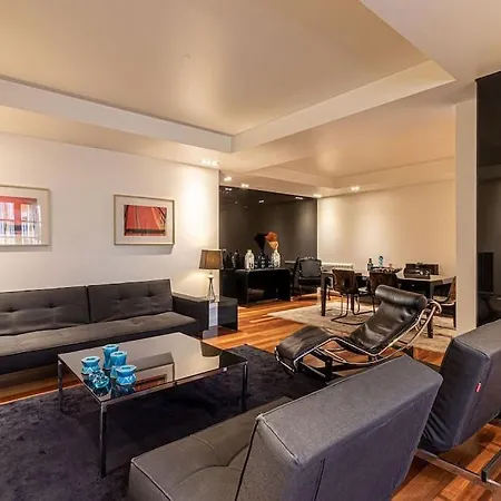 Апартаменты Chiado Deluxe Modern Feel 3 Bedroom
