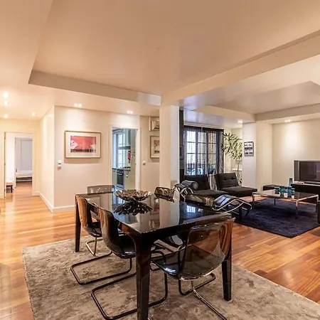 Apartament Chiado Deluxe Modern Feel 3 Bedroom Lizbona
