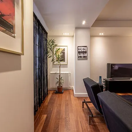 Chiado Deluxe Modern Feel 3 Bedroom Lizbona