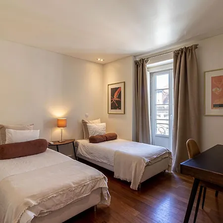 Chiado Deluxe Modern Feel 3 Bedroom Lizbona