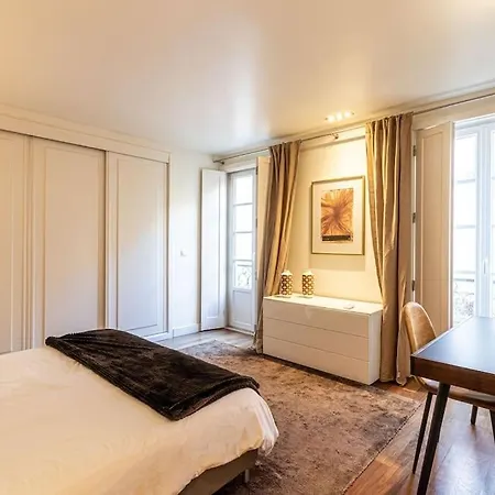 شقة Chiado Deluxe Modern Feel 3 Bedroom *