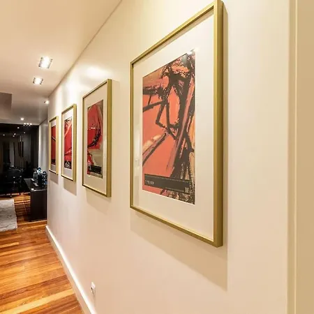 Chiado Deluxe Modern Feel 3 Bedroom * Lisboa
