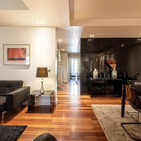 Apartment Chiado Deluxe Modern Feel 3 Bedroom