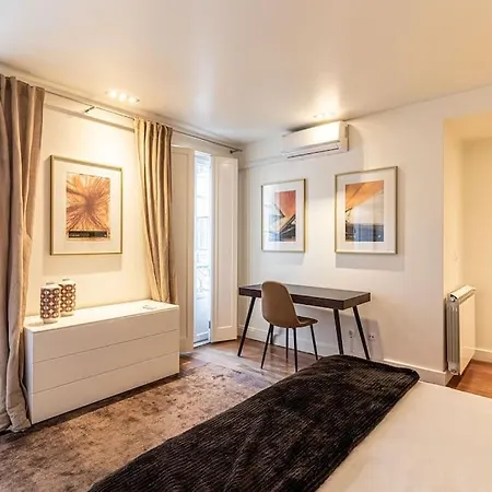 Chiado Deluxe Modern Feel 3 Bedroom *