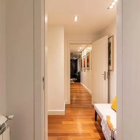 Apartment Chiado Deluxe Modern Feel 3 Bedroom